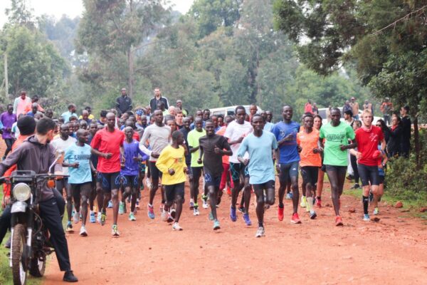 Running with the Kenyans in the Iten Fartlek