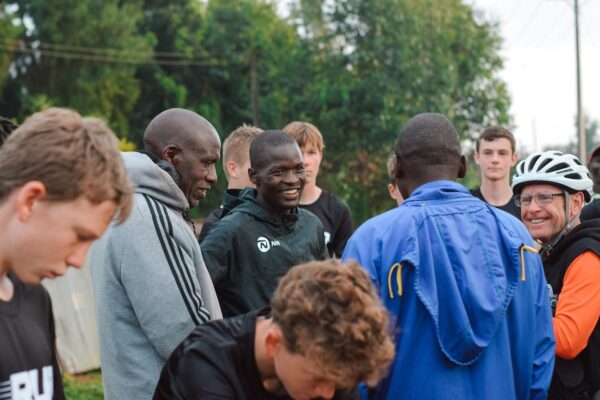 Abel Kirui with KE manager Willy Songok